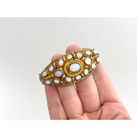 Faux Opal Gemstone Gold Toned Textured Chunky Vintage Bracelet Costume Bracelet - Picture 10 of 16